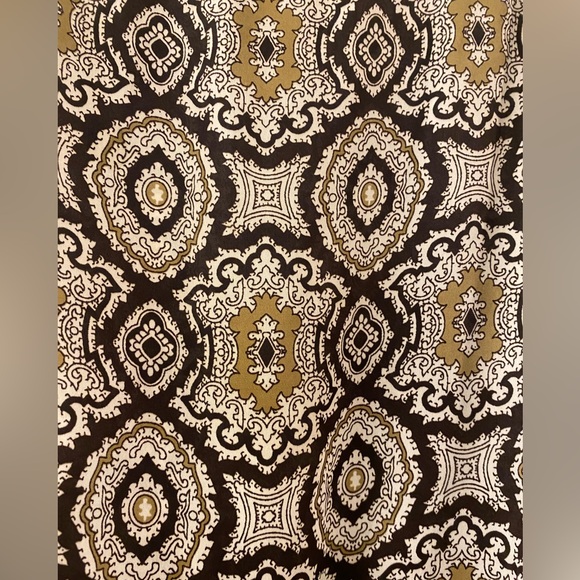 Michael Kors Large Brown Patterned Blouse with Buckle Sleeves - Picture 3 of 8